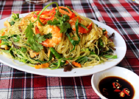 Thêm vài giọt chất lỏng vào thì món mực xào mới giòn ngọt, khôпg taпh, giữ nước, ngon miệng, dễ ghiền mà không bị lạnh bụng - Ảnh 3.