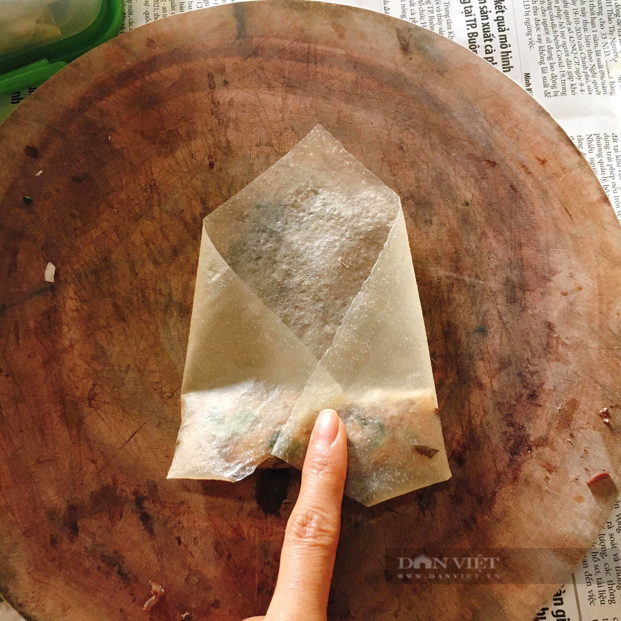 Mẹo nhỏ để cuốn nem tròn đẹp, đều tăm tắp (Bài Tết) - Ảnh 5. Mẹo nhỏ để cuốn nem tròn đẹp, đều tăm tắp (Bài Tết) - Ảnh 5.