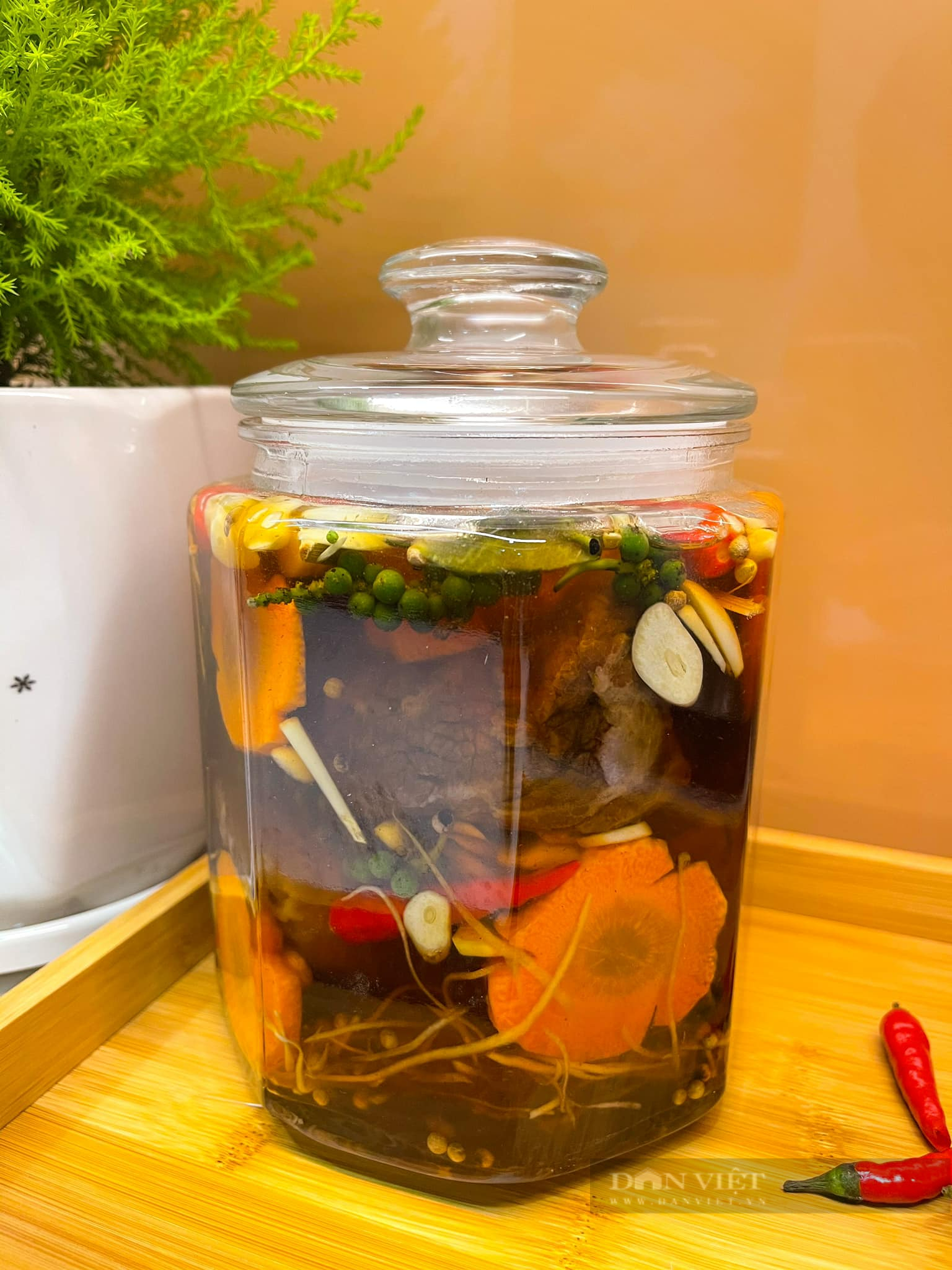 Mẹo nhỏ khử mùi hôi của bắp bò khi ngâm mắm - Ảnh 7.