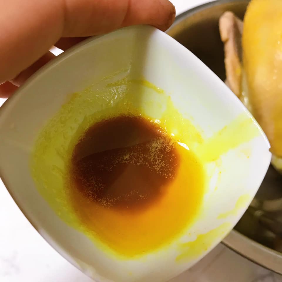 Luộc gà da vàng ươm hấp dẫn, chỉ cần dùng thứ nước này - Ảnh 7.
