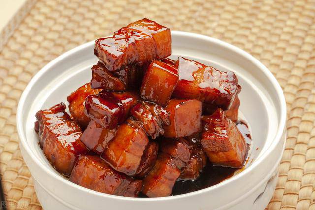 Nấu thịt kho tàu nhất định phải nhớ 5 điều này thịt beo béo, lên màu đỏ đẹp, mềm tan trong miệng - Ảnh 3.