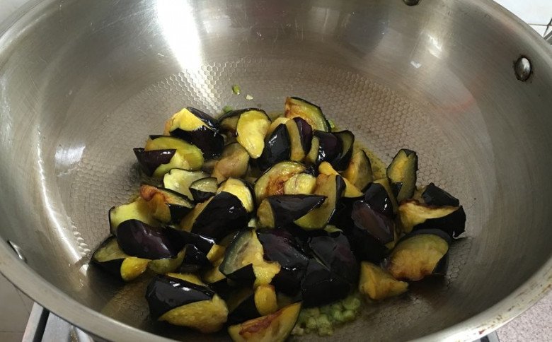 Đi chợ gặp vua của các loại rau này mua ngay, về kho ăn với cơm vừa ngon rẻ lại đại bổ - Ảnh 3.