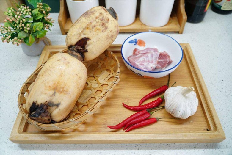 Đị chợ mà gặp nhân sâm dưới nước mua ngay, về rang với thịt lợn được món vừa ngon lại bổ - Ảnh 1. Đị chợ mà gặp nhân sâm dưới nước mua ngay, về rang với thịt lợn được món vừa ngon lại bổ - Ảnh 1.