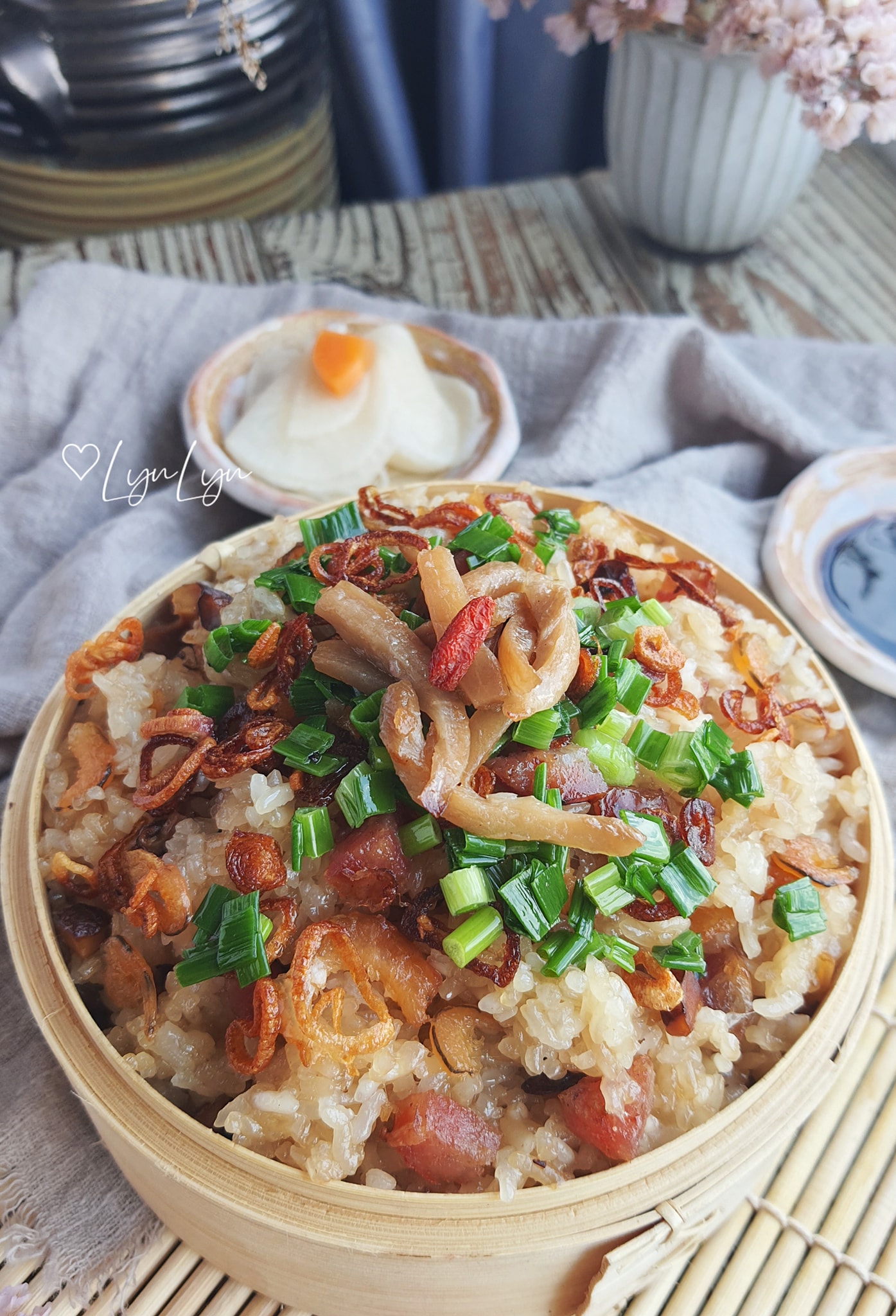 Nấu xôi không cần ngâm nếp, không dùng nồi cơm điện mà vẫn dẻo thơm ngon miệng chỉ bằng cách này - Ảnh 4.