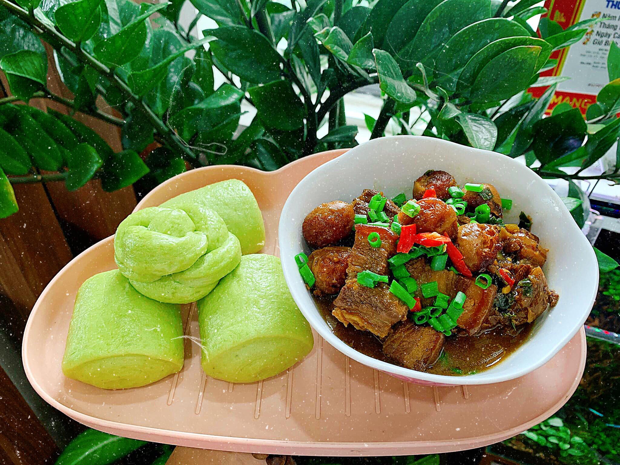 Khi kho thịt heo, nhất định phải làm bước này để khử mùi và dễ thấm gia vị - Ảnh 1.