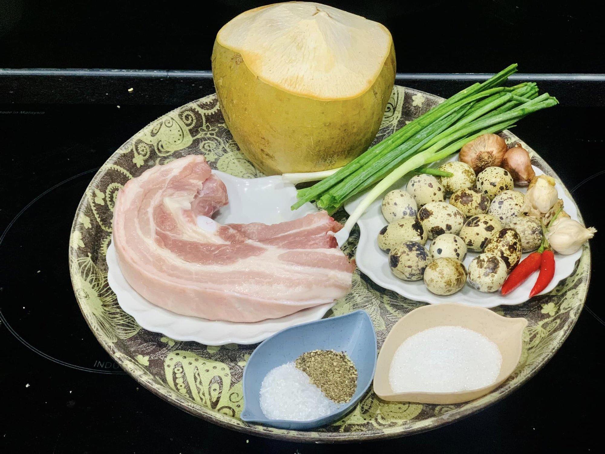 Khi kho thịt heo, nhất định phải làm bước này để khử mùi và dễ thấm gia vị - Ảnh 2.