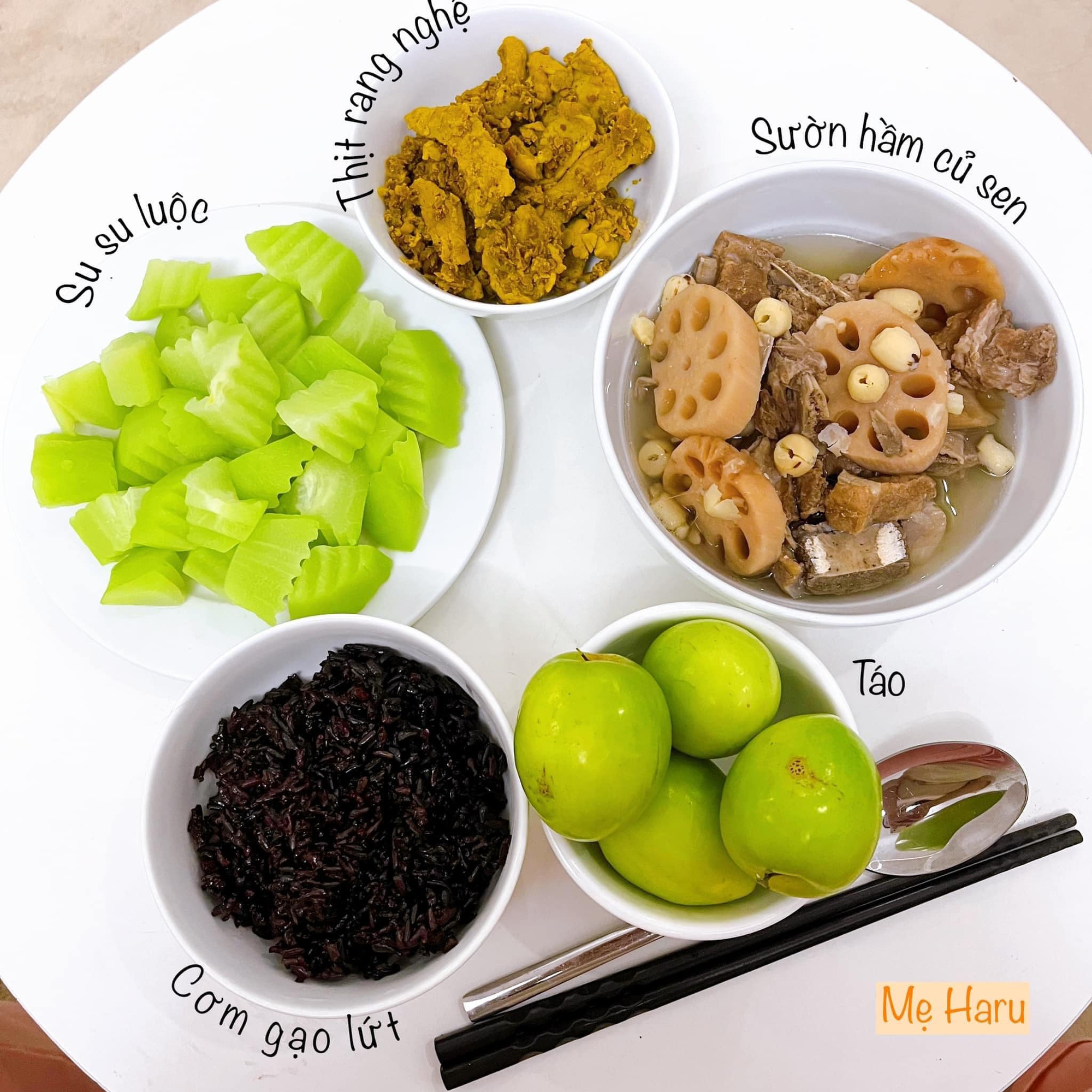 Mẹ trẻ 9X khiến không ít chị em phải trầm trồ khi chia sẻ thực đơn ở cữ ngon mắt đầy dinh dưỡng. - Ảnh 5. Mẹ trẻ 9X khiến không ít chị em phải trầm trồ khi chia sẻ thực đơn ở cữ ngon mắt đầy dinh dưỡng. - Ảnh 5.