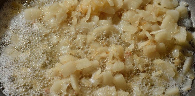 Rán mỡ lợn đừng cho không vào chảo, thêm vài gia vị này mỡ trắng tinh như ngọc, để lâu không hỏng - Ảnh 3.