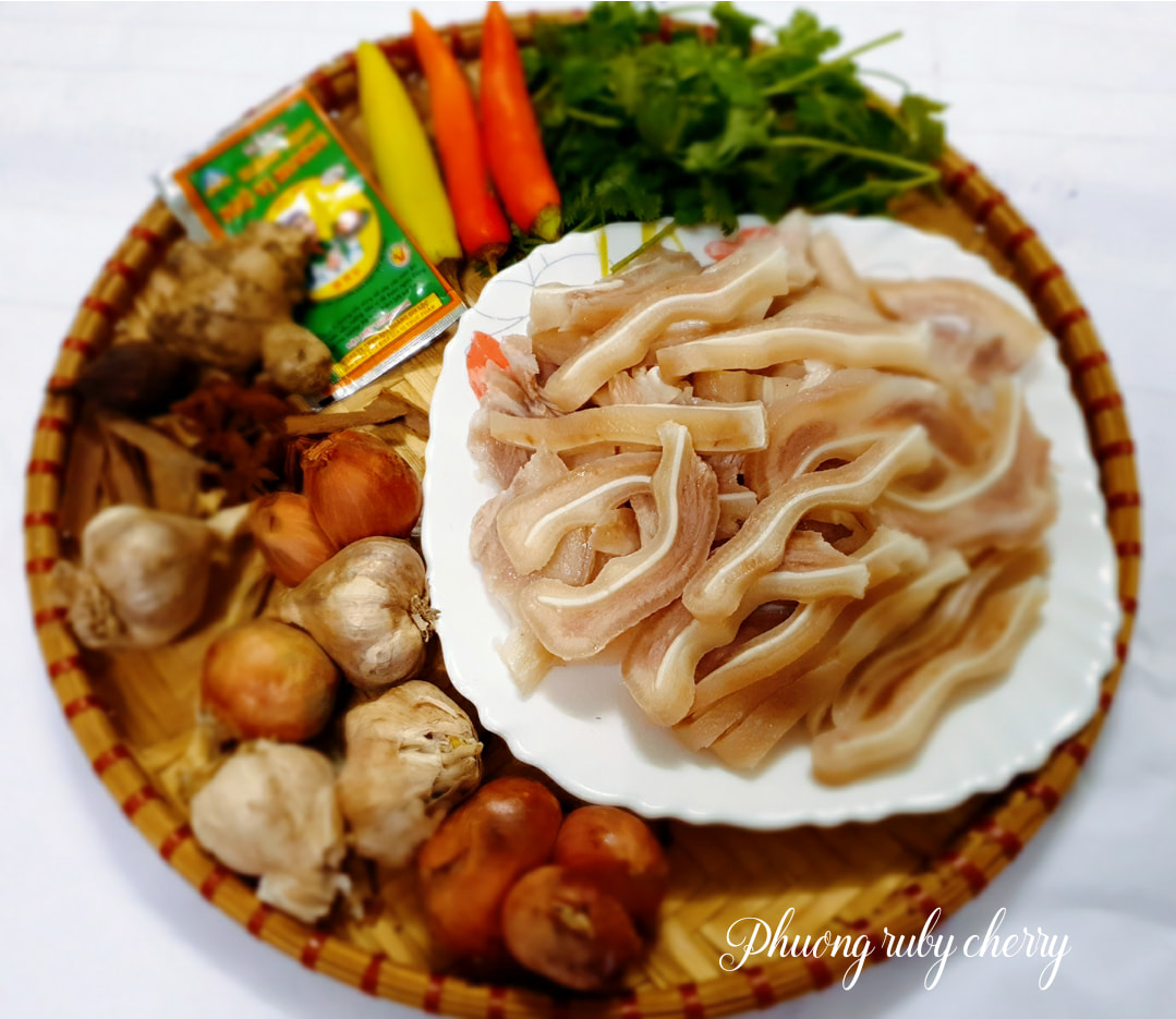 Tai heo đừng luộc, làm món này đảm bảo ngon nhức nách - Ảnh 1. Tai heo đừng luộc, làm món này đảm bảo ngon nhức nách - Ảnh 1.