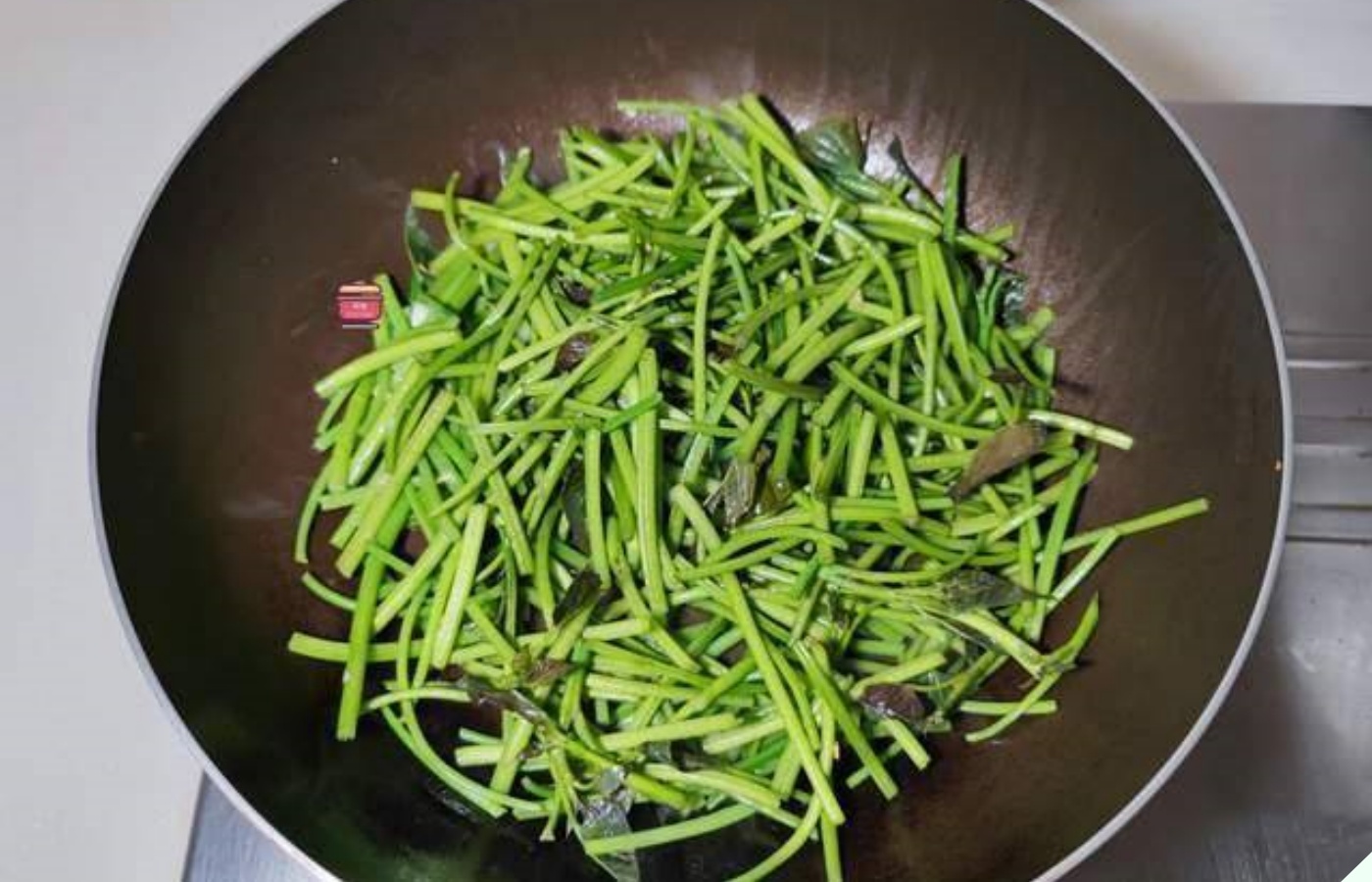 Loại rau là “nhân sâm trường thọ” ở Nhật săn lùng không có mà mua, người Việt giá rẻ lại bán đầy chợ - Ảnh 6.