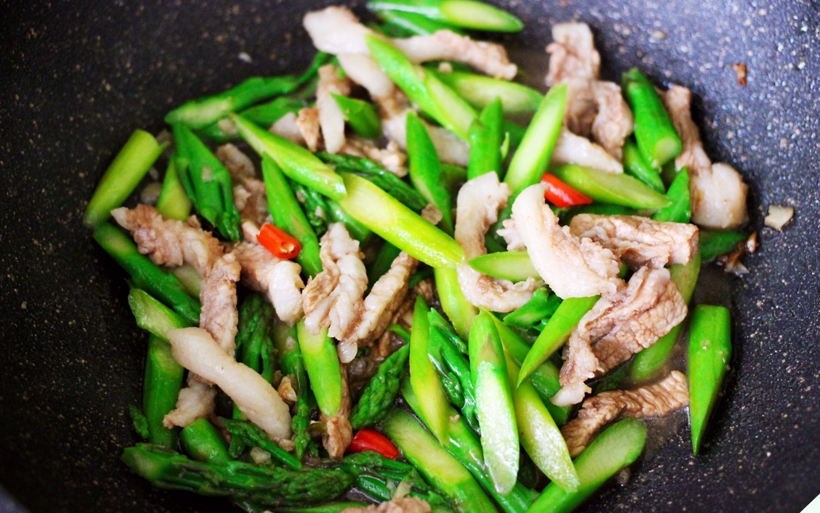 Loại rau "hoàng đế” đem xào chung cùng thứ này của lợn được món bổ tim, tăng cường sinh lực - Ảnh 11.