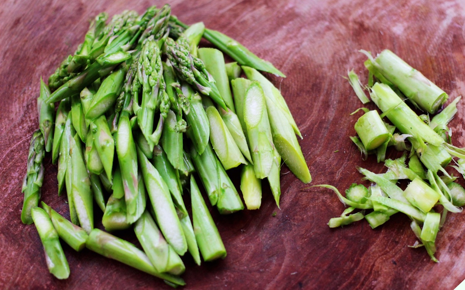 Loại rau "hoàng đế” đem xào chung cùng thứ này của lợn được món bổ tim, tăng cường sinh lực - Ảnh 2.