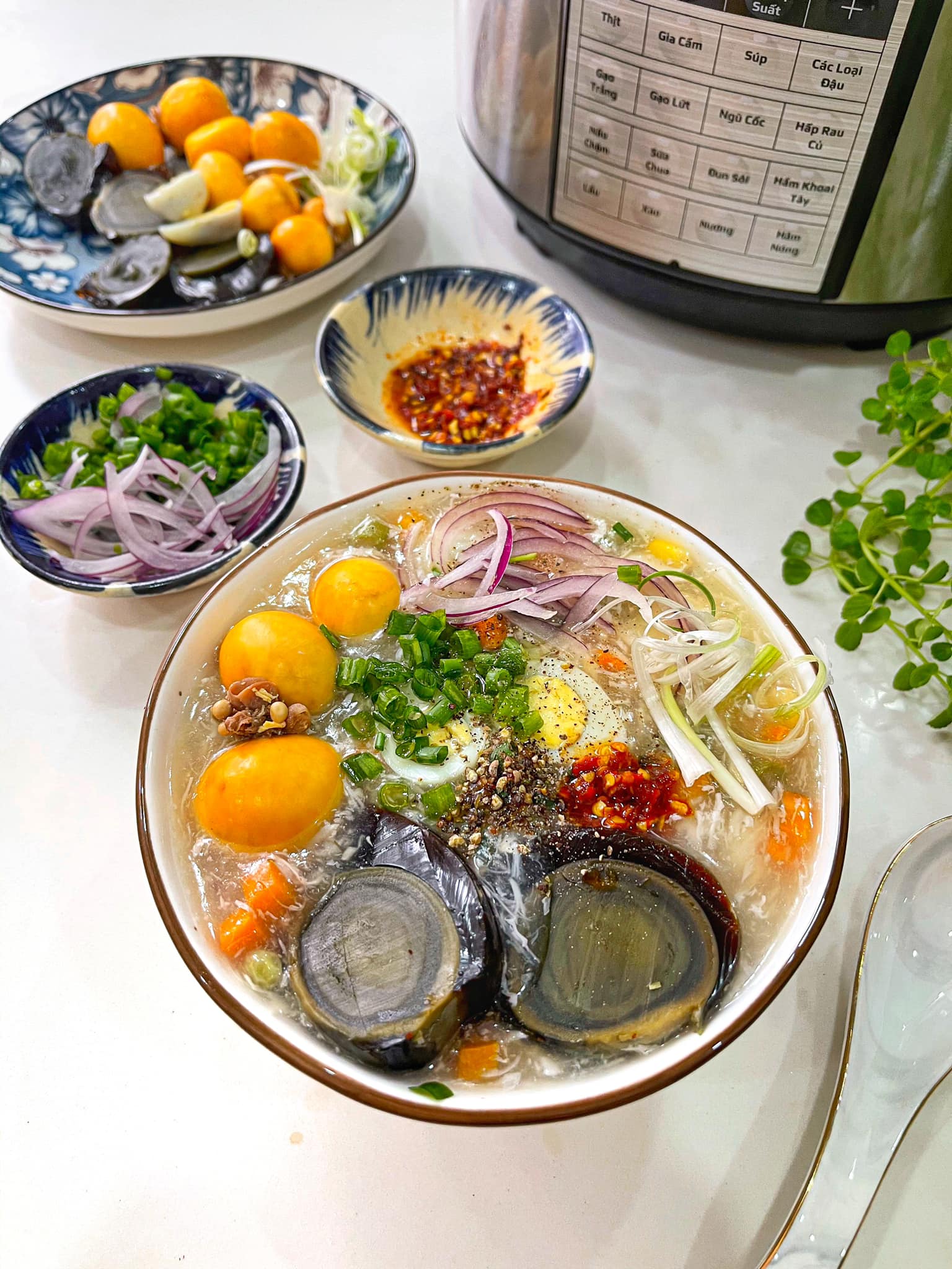 Bí quyết nấu súp cua trứng bắc thảo ngon tuyệt - Ảnh 5. Bí quyết nấu súp cua trứng bắc thảo ngon tuyệt - Ảnh 5.