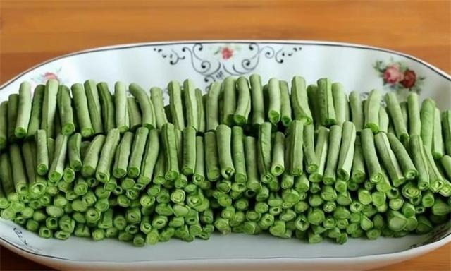 Loại quả dài loằng ngoằng, là "kho dinh dưỡng", đừng xào hay luộc, chế biến kiểu này ăn ngon hơn thịt - Ảnh 2.