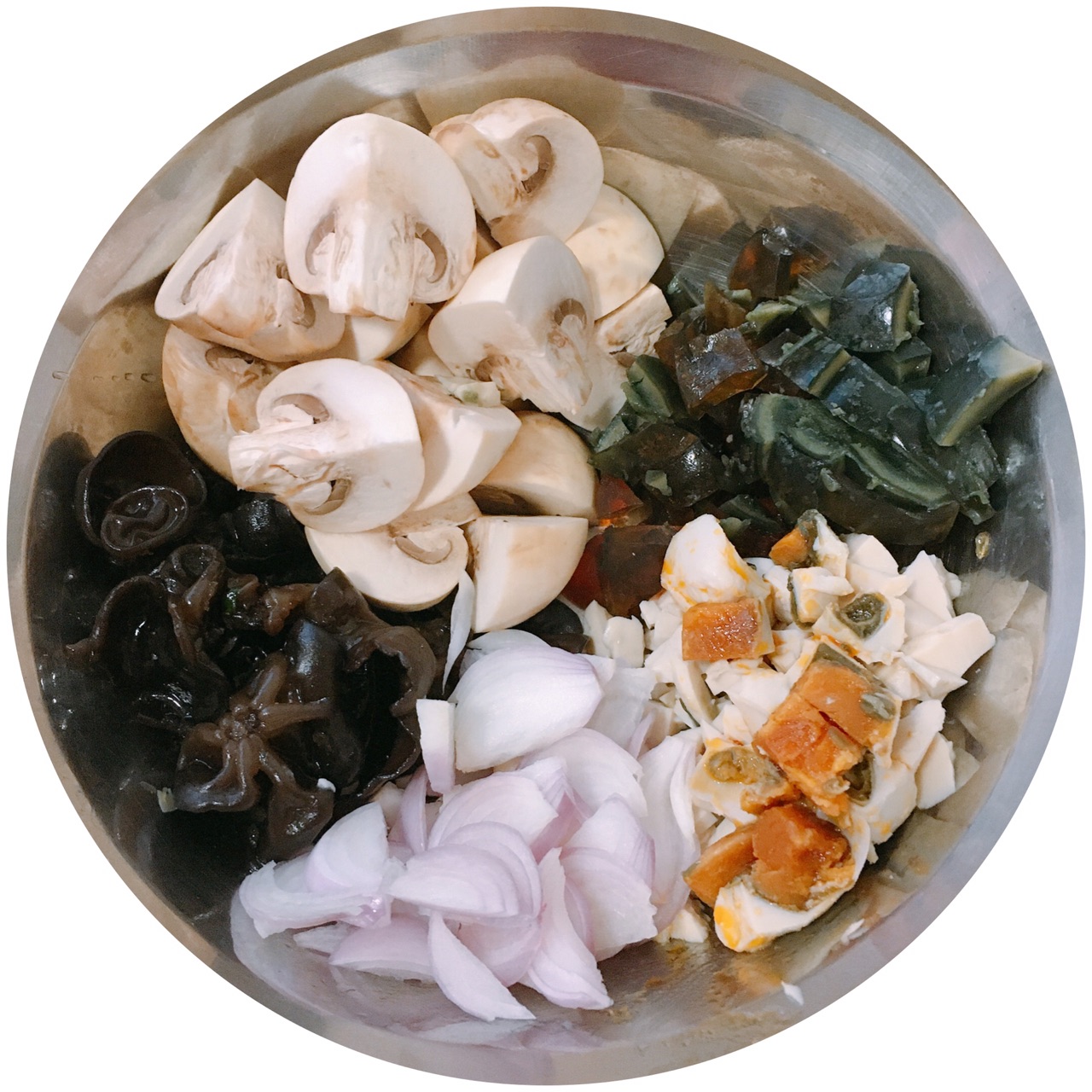 Loại rau xưa chỉ cho lợn hóa ra là rau “trường thọ”, nấu cùng nấm thành món canh đại bổ - Ảnh 4.