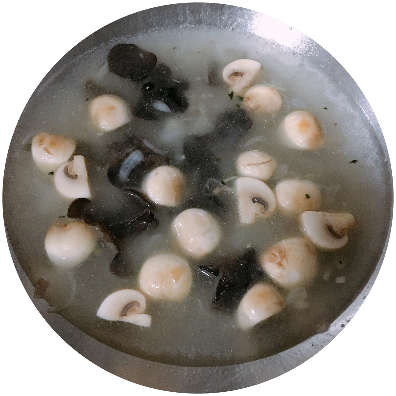 Loại rau xưa chỉ cho lợn hóa ra là rau “trường thọ”, nấu cùng nấm thành món canh đại bổ - Ảnh 6.