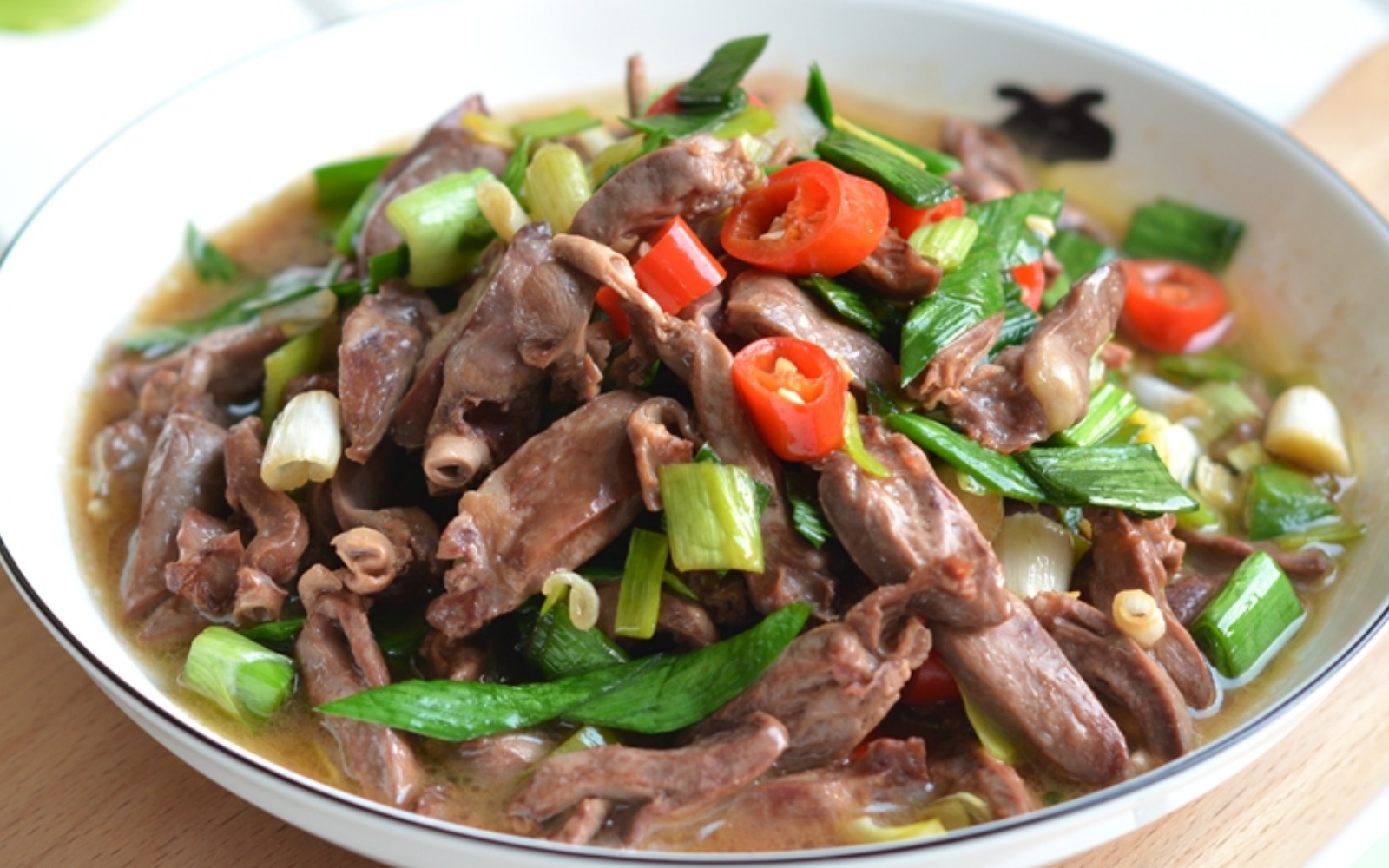 Một thứ của con gà được ví là “siêu thực phẩm”, mua về xào với quả dài dài vừa bổ tim vừa dưỡng mắt - Ảnh 11.