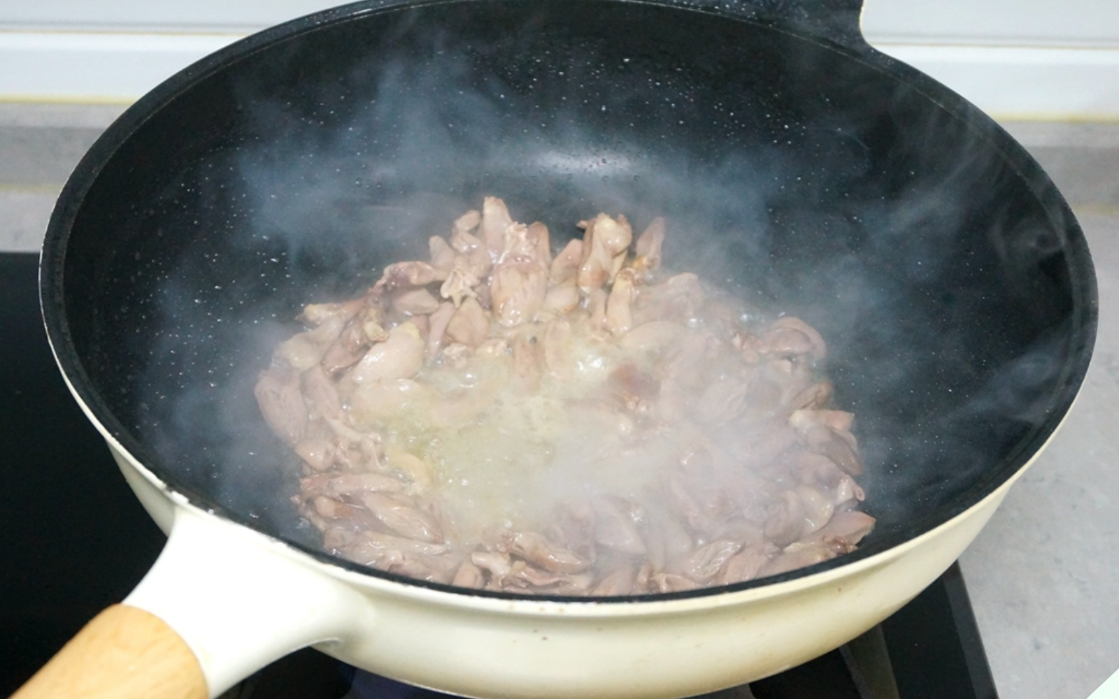 Một thứ của con gà được ví là “siêu thực phẩm”, mua về xào với quả dài dài vừa bổ tim vừa dưỡng mắt - Ảnh 8.