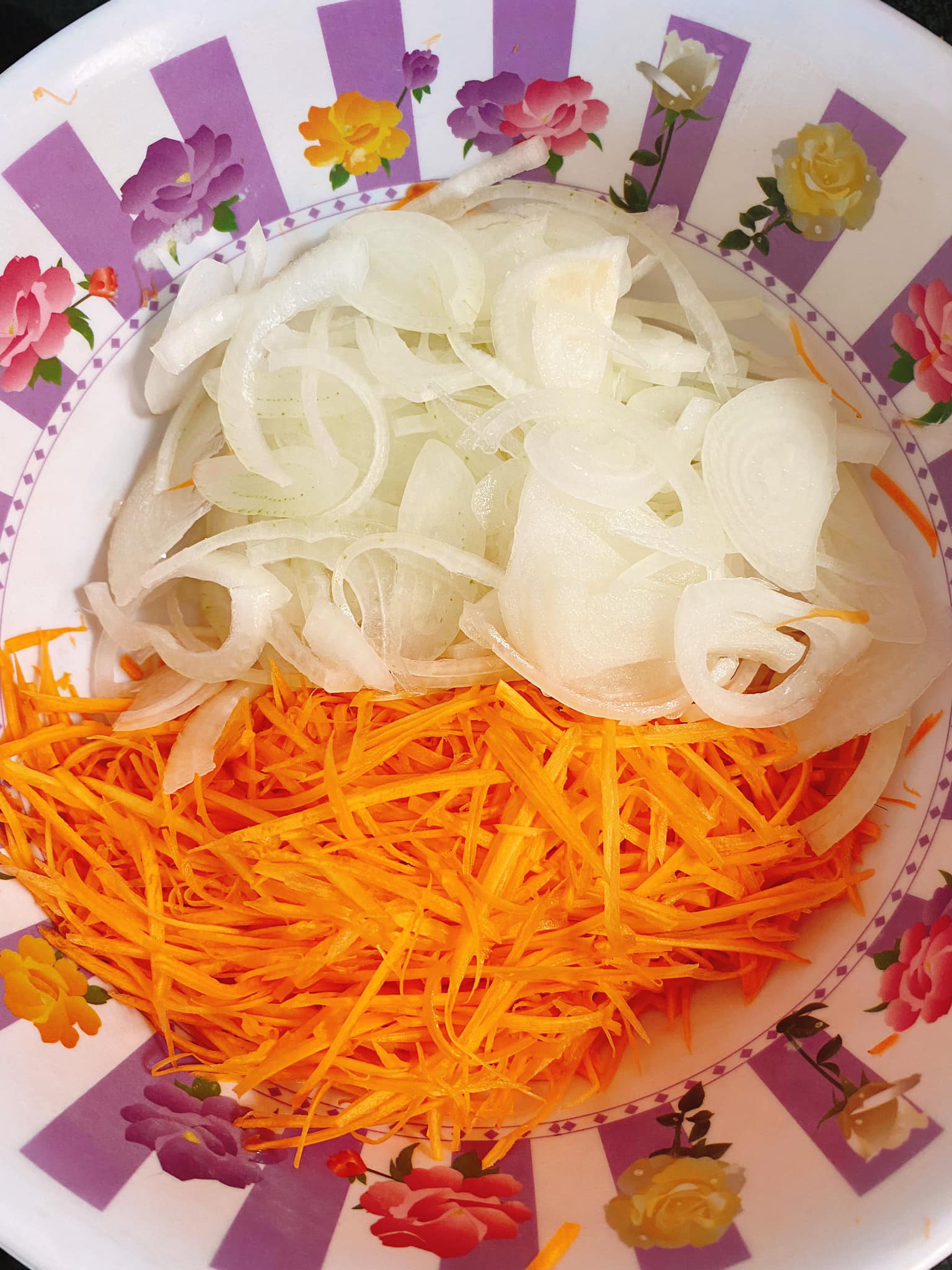 Mách bạn cách làm kim chi hành lá đẹp mắt, không hăng - Ảnh 4.