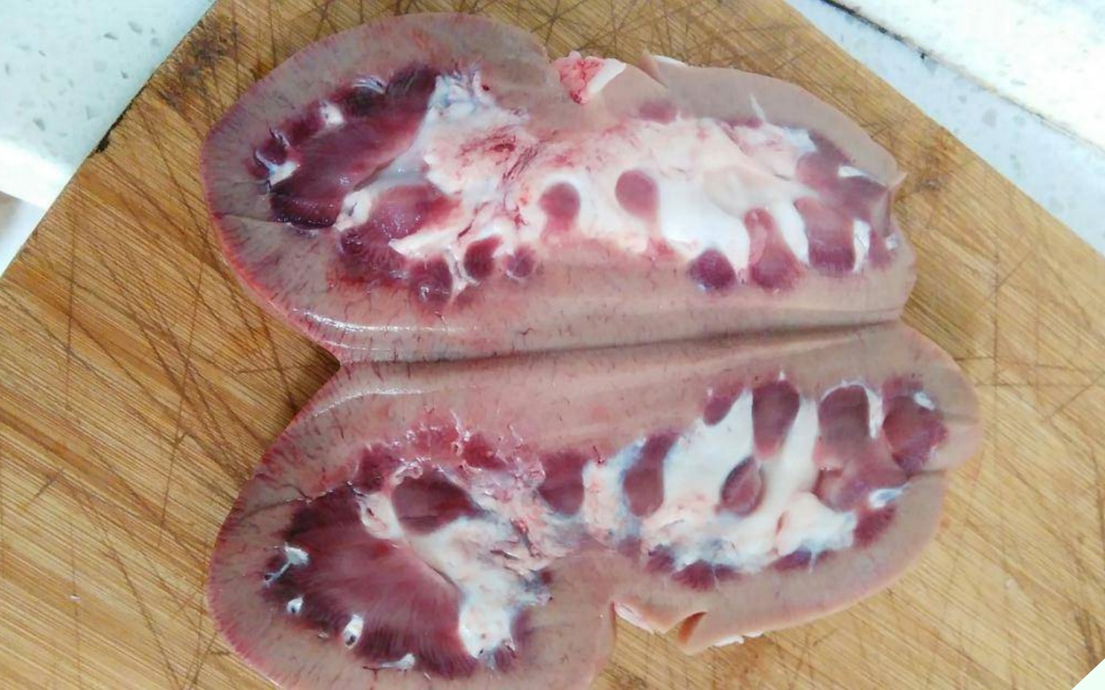 Cả con lợn chỉ có 4 lạng, mua về xào cho chồng ăn cực bổ thận, hải sâm cũng không tốt bằng - Ảnh 4.