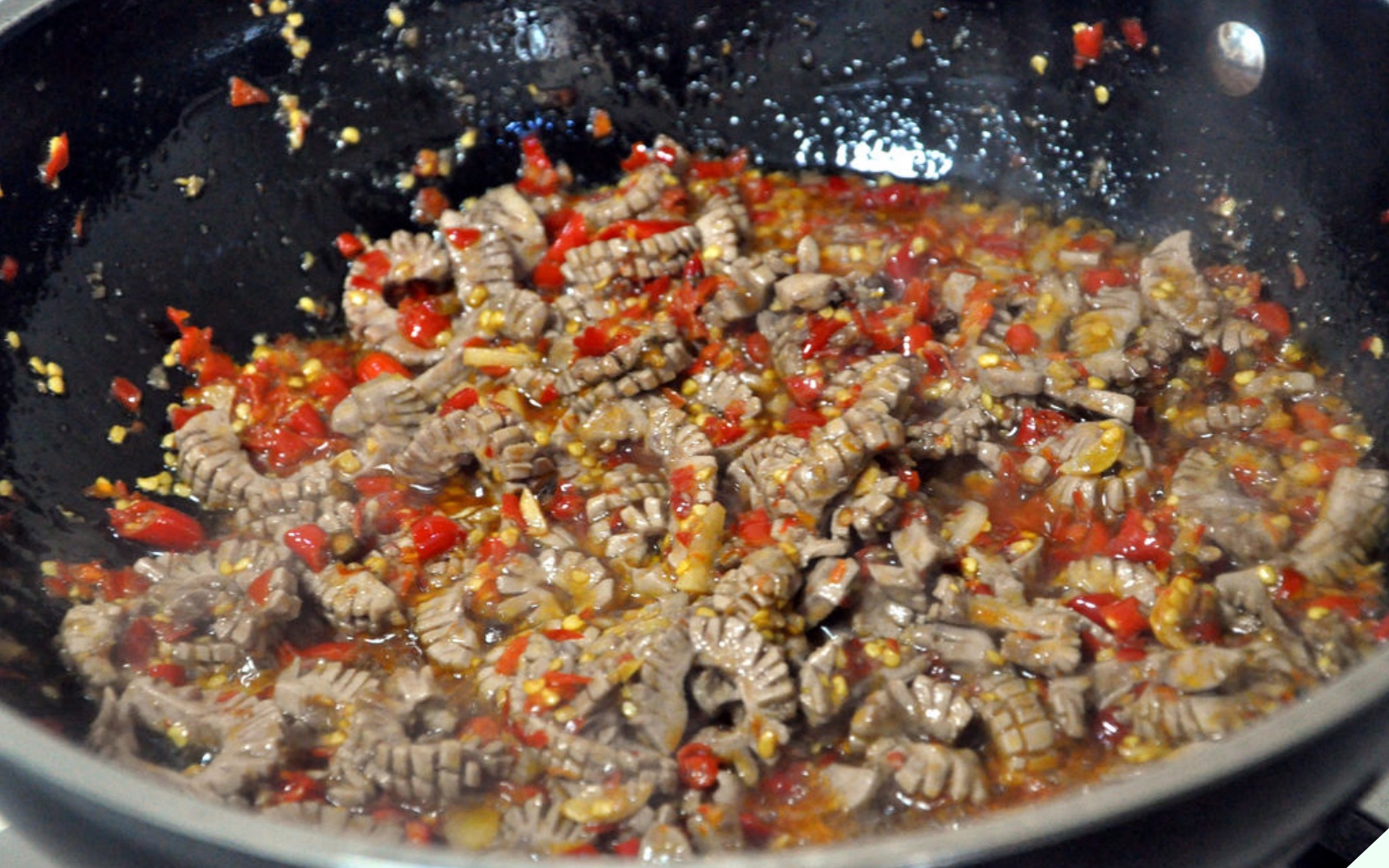 Cả con lợn chỉ có 4 lạng, mua về xào cho chồng ăn cực bổ thận, hải sâm cũng không tốt bằng - Ảnh 13.