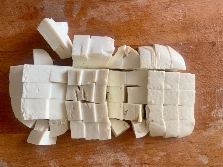 Nấu canh rau cải, thêm miếng rẻ tiền nhưng cực nhiều canxi và con có vỏ này lại ngon hơn 100 lần! - Ảnh 1.