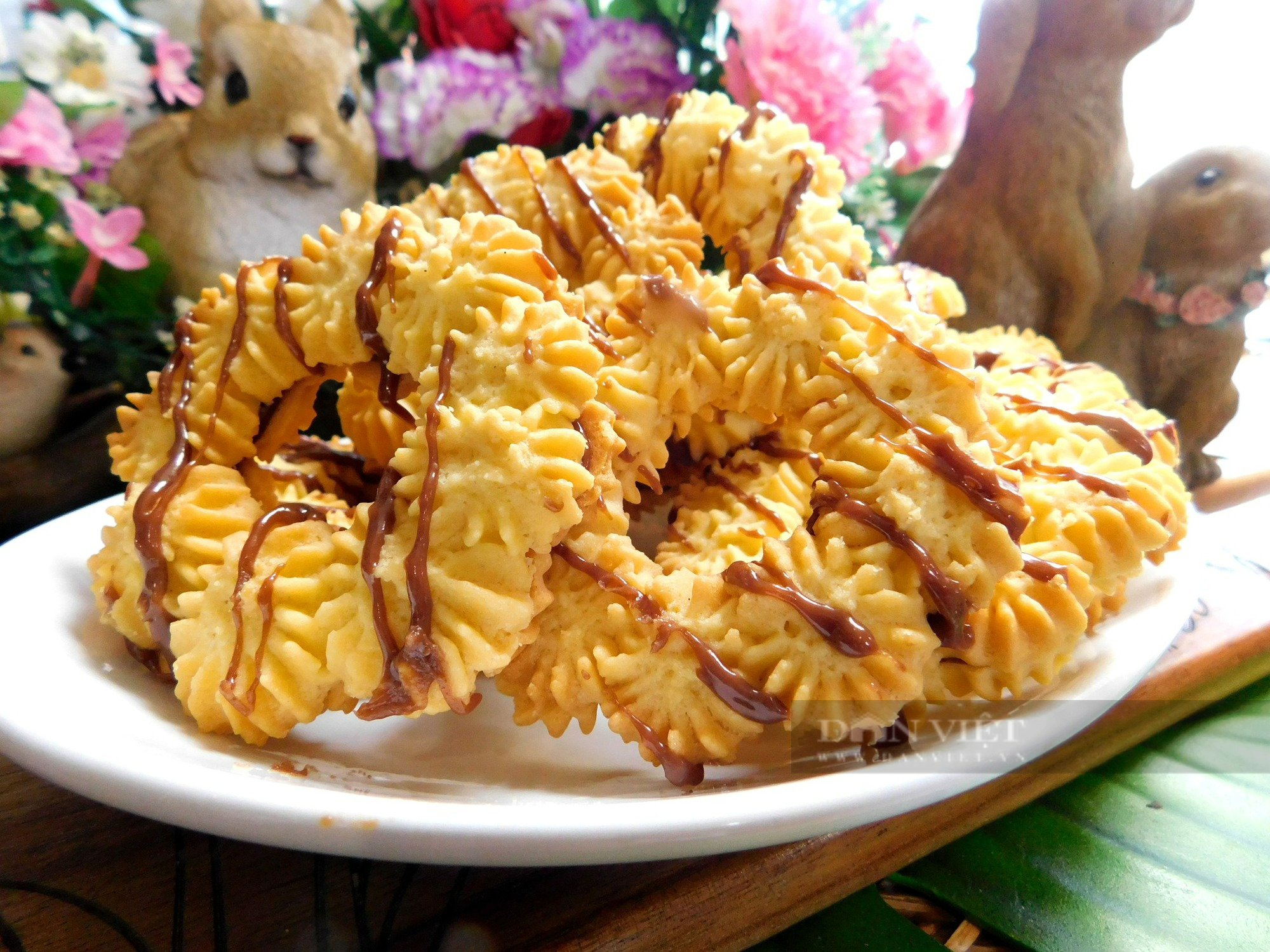 Làm bánh quy vòng nguyệt quế cho lễ giáng sinh hoặc bữa tiệc trà cuối năm - Ảnh 6.