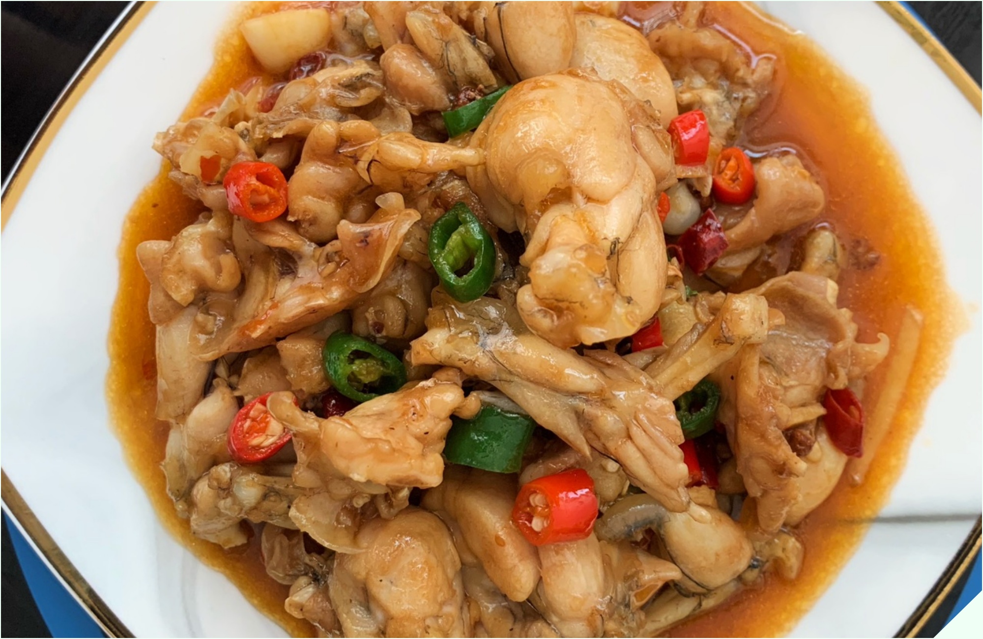 Đi chợ gặp loại thịt được ví như “vị thuốc mùa đông” mua về nấu cùng quả dài ngoằng thành món cay cay, lớn nhỏ - Ảnh 19.