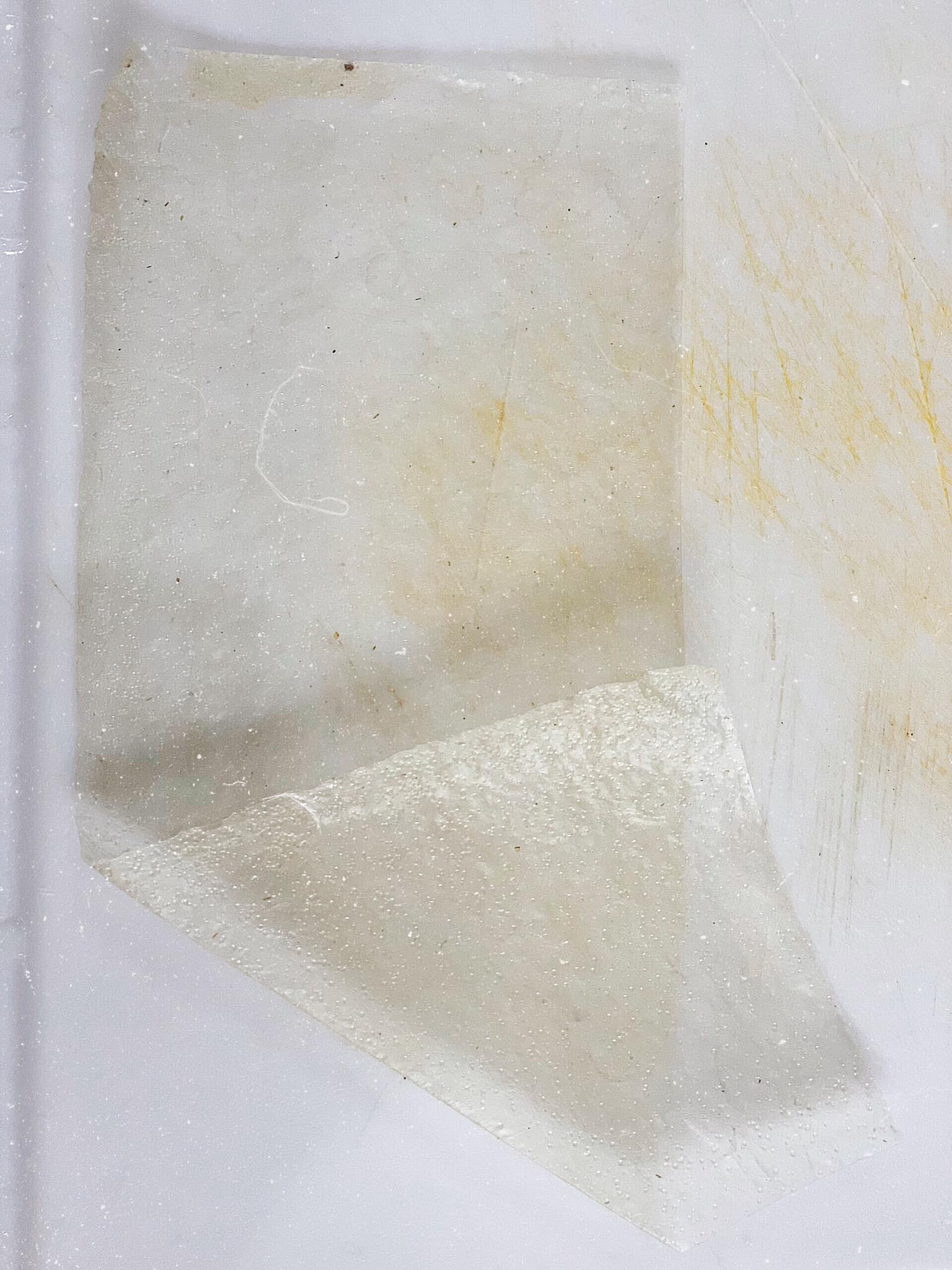 Bí quyết làm nem rán hình tam giác đẹp mắt cực dễ - Ảnh 4. Bí quyết làm nem rán hình tam giác đẹp mắt cực dễ - Ảnh 4.