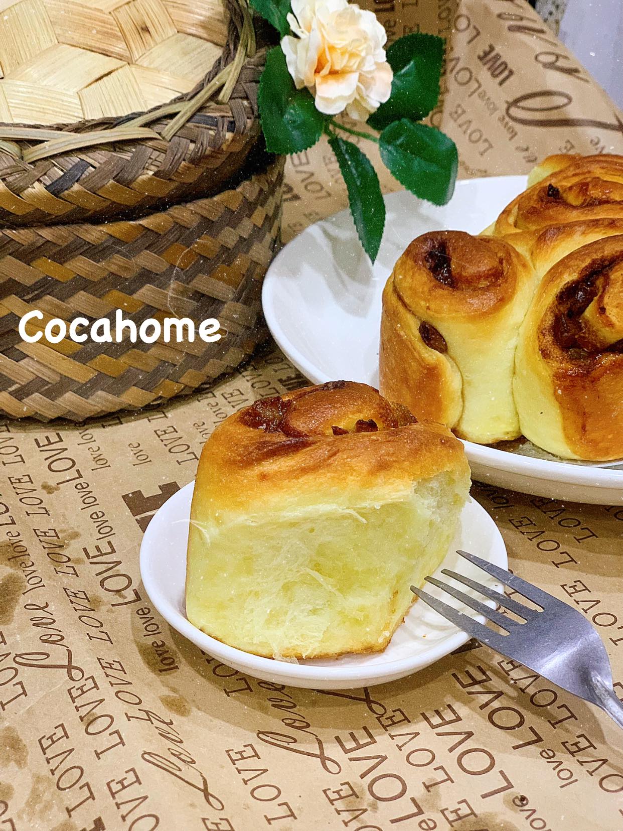 Mách bạn cách làm bánh mì nho quế mềm mịn thơm lừng - Ảnh 9. Mách bạn cách làm bánh mì nho quế mềm mịn thơm lừng - Ảnh 9.
