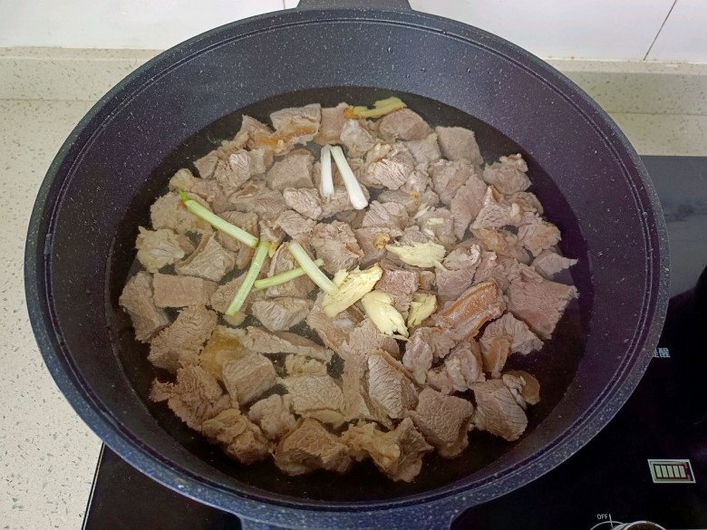 Loại củ mệnh danh là nhân sâm mùa đông đem nấu canh với thịt bò mềm ngon lại đại bổ - Ảnh 5. Loại củ mệnh danh là nhân sâm mùa đông đem nấu canh với thịt bò mềm ngon lại đại bổ - Ảnh 5.