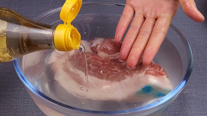 6 cách rã đông thịt cực nhanh và tiện lợi lại không làm mất chất - Ảnh 2. 6 cách rã đông thịt cực nhanh và tiện lợi lại không làm mất chất - Ảnh 2.