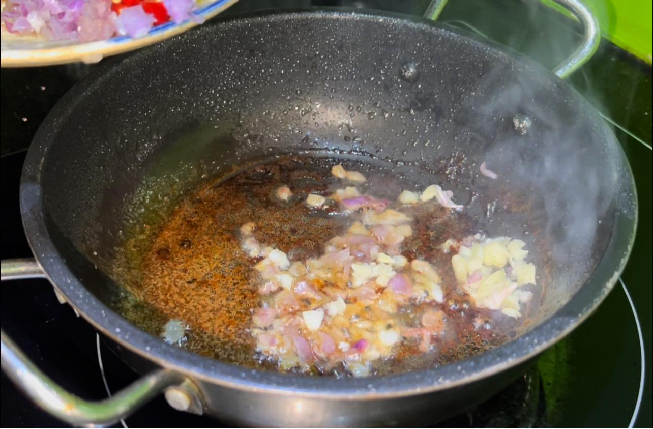 Mẹo nhỏ để cá bống kho tiêu cứng thịt, không tanh - Ảnh 6. Mẹo nhỏ để cá bống kho tiêu cứng thịt, không tanh - Ảnh 6.