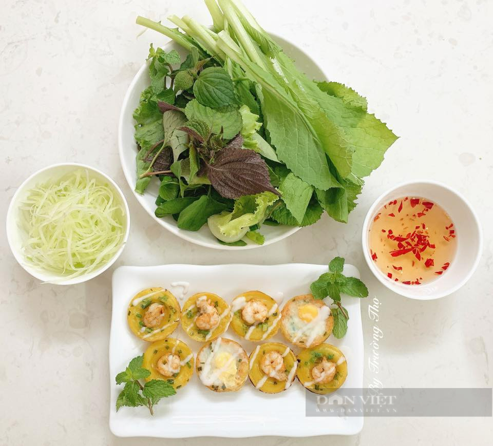 Khéo tay vào bếp làm món bánh khọt miền Tây vừa lạ vừa quen - Ảnh 1.
