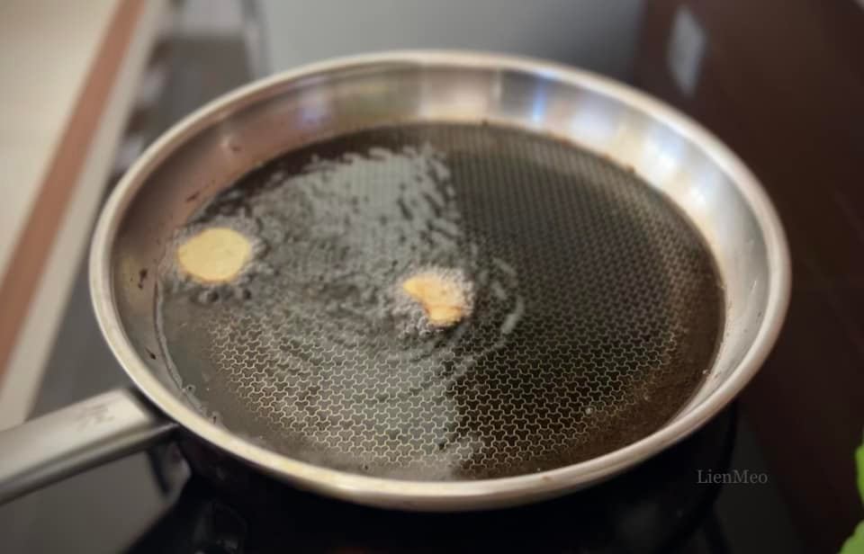 Muốn rán nem giòn rụm, vàng ươm nhất định phải biết những mẹo nhỏ này - Ảnh 3.