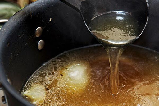 Xương bò mua về cứ thả vào nồi nước này là không sợ hôi, nước dùng trong vắt - Ảnh 4. Xương bò mua về cứ thả vào nồi nước này là không sợ hôi, nước dùng trong vắt - Ảnh 4.
