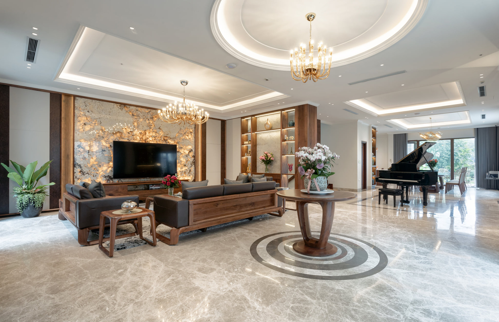 Nhà đẹp: Sửng sốt trước siêu phẩm biệt thự rộng 500m2, trị giá 250 tỷ đồng tại khu Vip nhất Vinhomes Riverside - Ảnh 4.