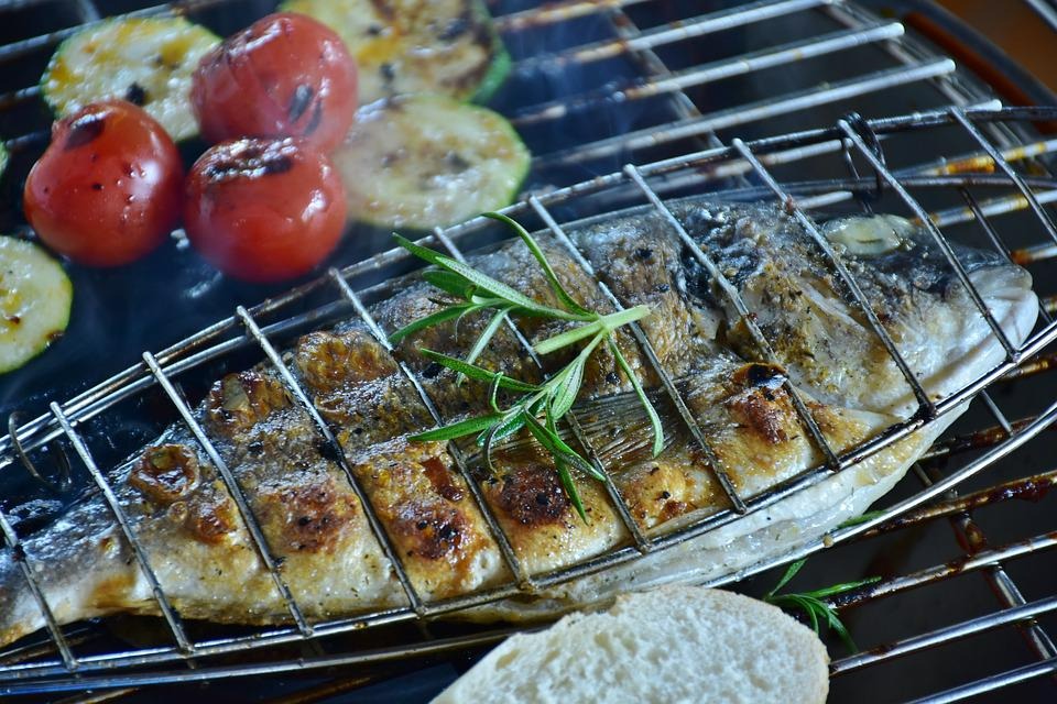 Nấu cá muốn khử sạch mùi tanh chị em không nên bỏ qua 3 bước này - Ảnh 3. Nấu cá muốn khử sạch mùi tanh chị em không nên bỏ qua 3 bước này - Ảnh 3.