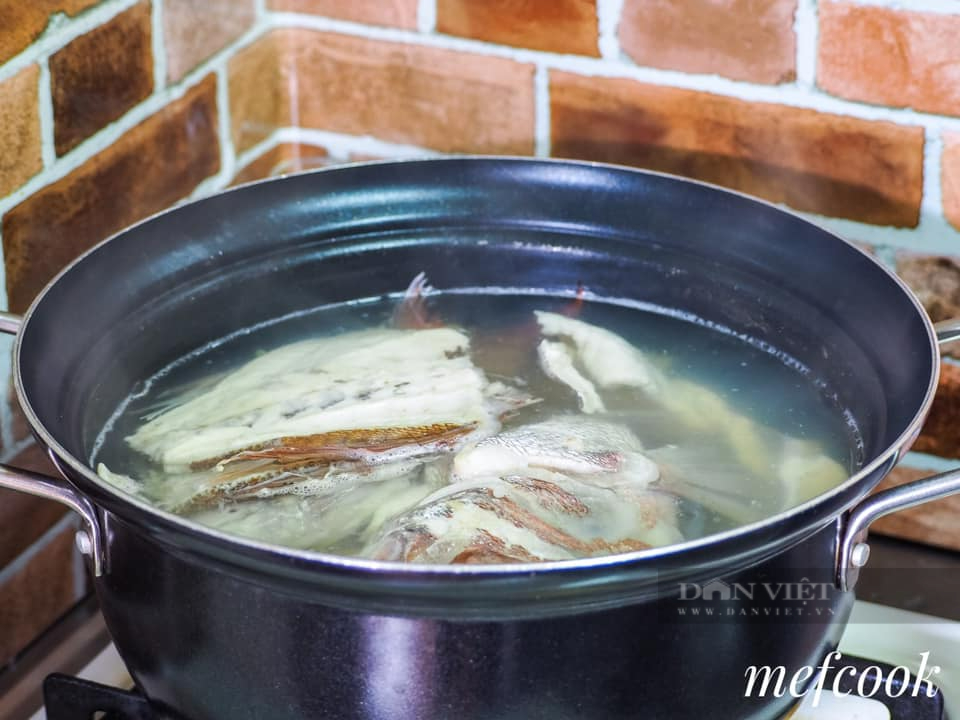 Để nấu món bún cá ngọt nước, không tanh, đừng bỏ qua bước này - Ảnh 6.