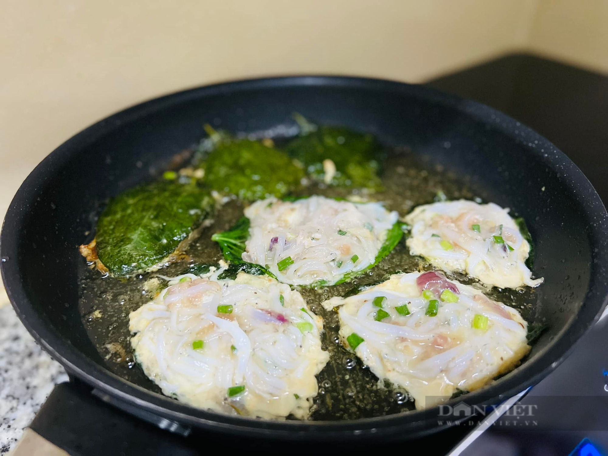 Lạ miệng với món chả cá ngần lá lốt - Ảnh 7. Lạ miệng với món chả cá ngần lá lốt - Ảnh 7.