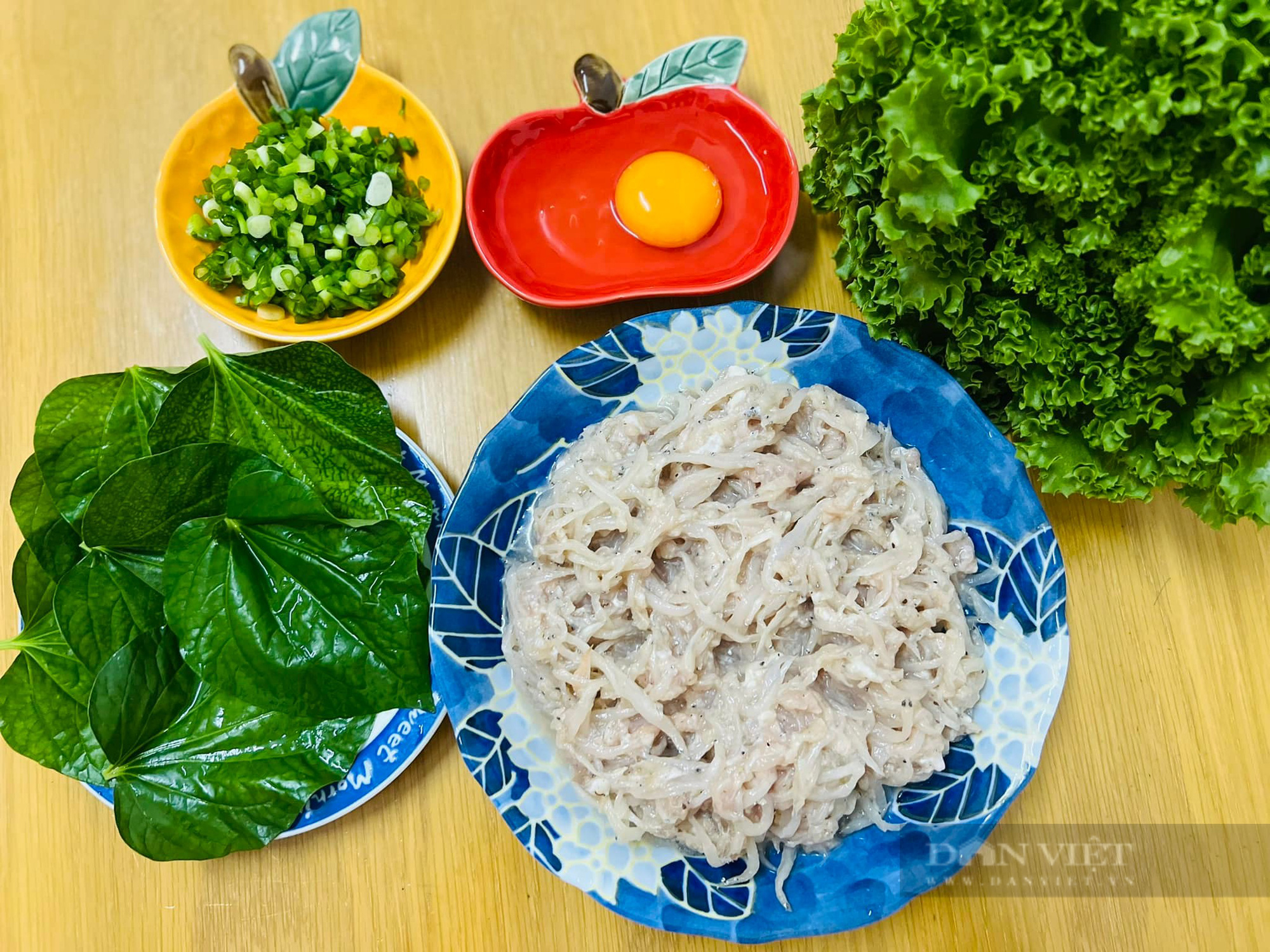 Lạ miệng với món chả cá ngần lá lốt - Ảnh 2. Lạ miệng với món chả cá ngần lá lốt - Ảnh 2.