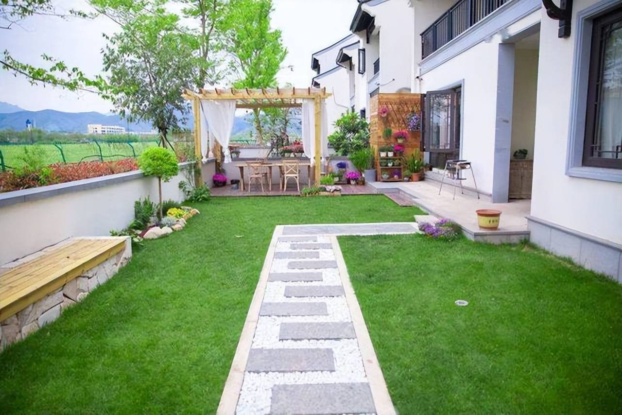 Thích trồng cây cảnh rậm rạp nhưng mùa hè lo muỗi, 7 mẹo nhỏ "đuổi tận diệt tuyệt" muỗi  - Ảnh 2.