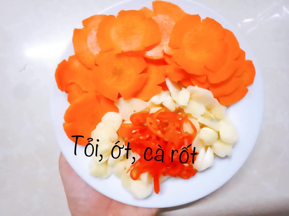 Mẹo nhỏ làm dưa rau muống chua ngọt giòn vàng bắt mắt - Ảnh 5.