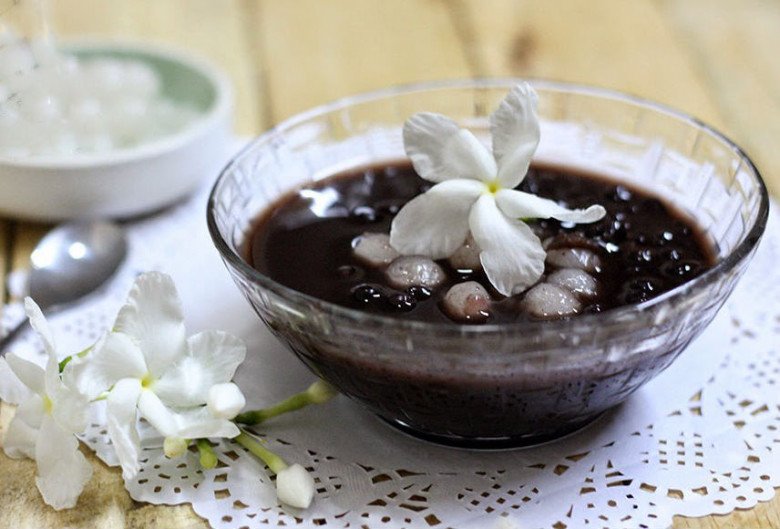 Chè đỗ đen nấu hay bị nát hạt, nhớ cho thêm thìa này hạt nào cũng lành lặn mà mềm ngon - Ảnh 4. Chè đỗ đen nấu hay bị nát hạt, nhớ cho thêm thìa này hạt nào cũng lành lặn mà mềm ngon - Ảnh 4.