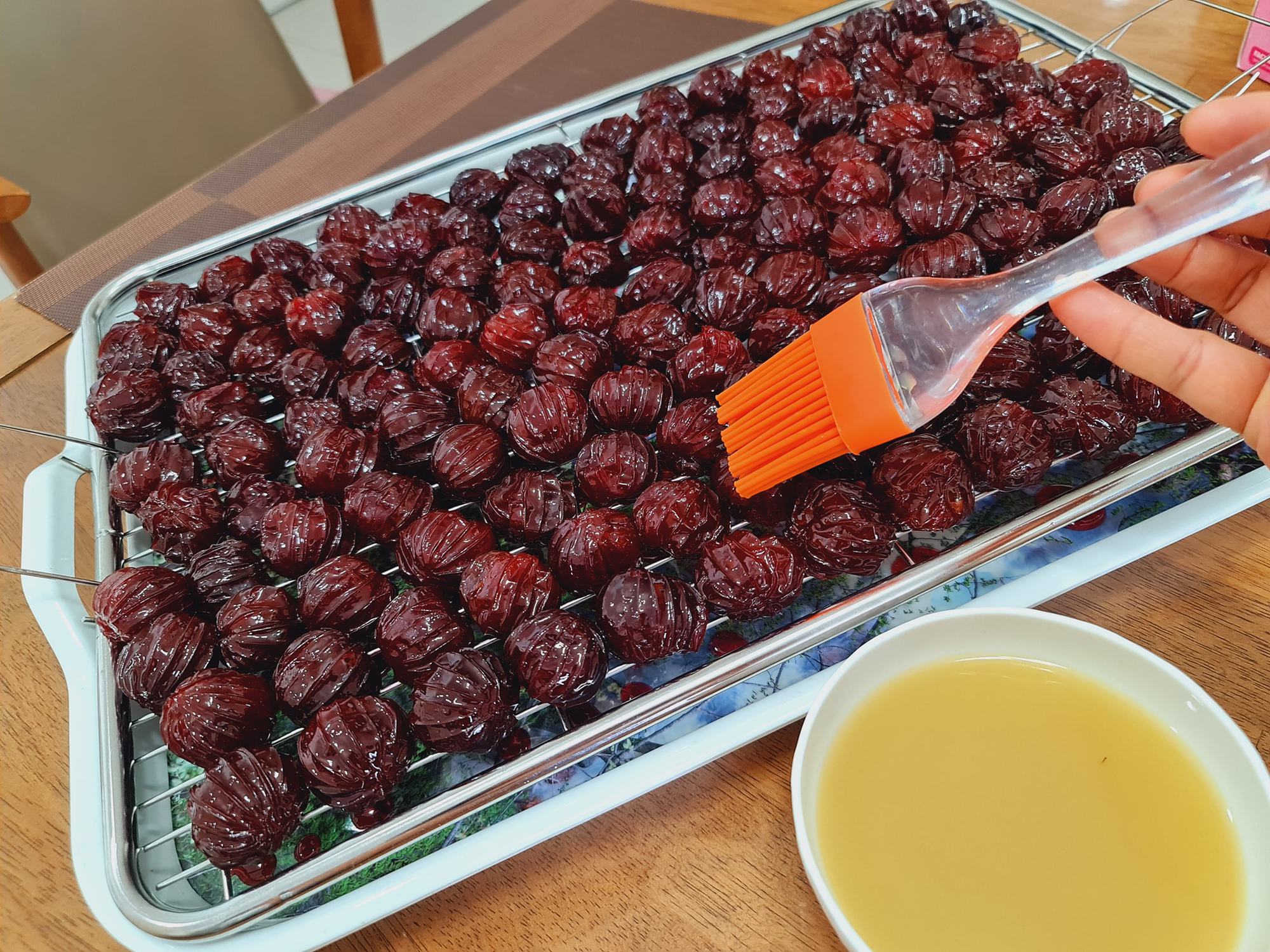 Đang mùa mận, làm ô mai mận xào gừng dẻo thơm không cần nước vôi trong - Ảnh 7. Đang mùa mận, làm ô mai mận xào gừng dẻo thơm không cần nước vôi trong - Ảnh 7.