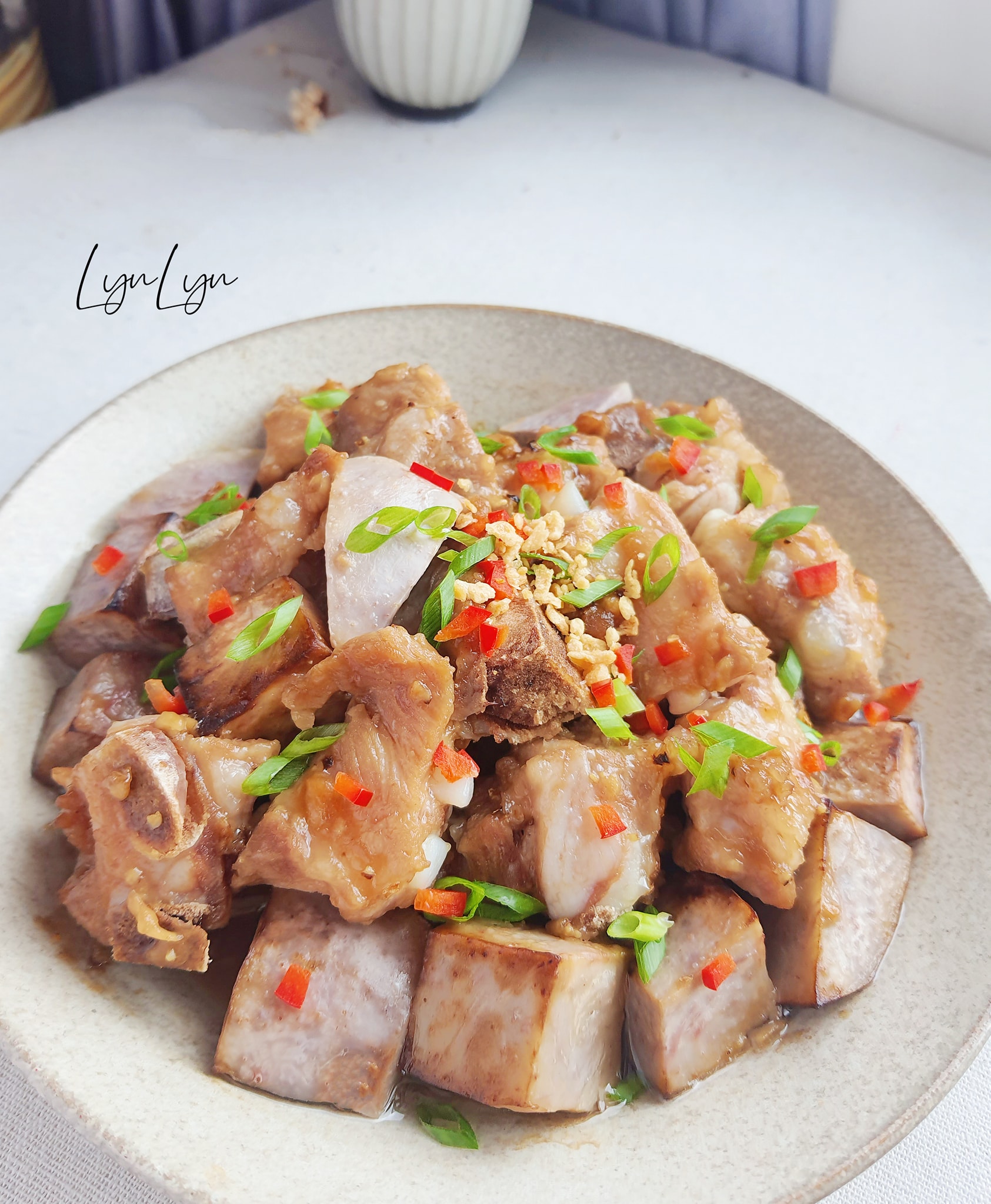 Lạ miệng với món sườn non hấp khoai môn - Ảnh 2.