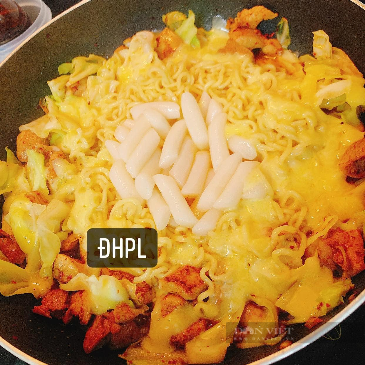 Lạ miệng với món gà xào bắp cải phomai thơm ngon hấp dẫn - Ảnh 4.