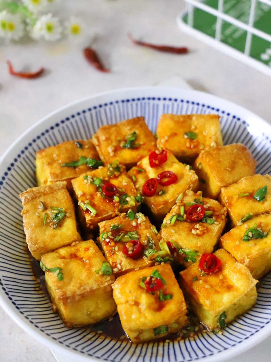 Rán đậu phụ bằng nồi chiên không dầu, thêm mẹo này đậu ngoài giòn, trong mềm, rất ngon - Ảnh 9. Rán đậu phụ bằng nồi chiên không dầu, thêm mẹo này đậu ngoài giòn, trong mềm, rất ngon - Ảnh 9.
