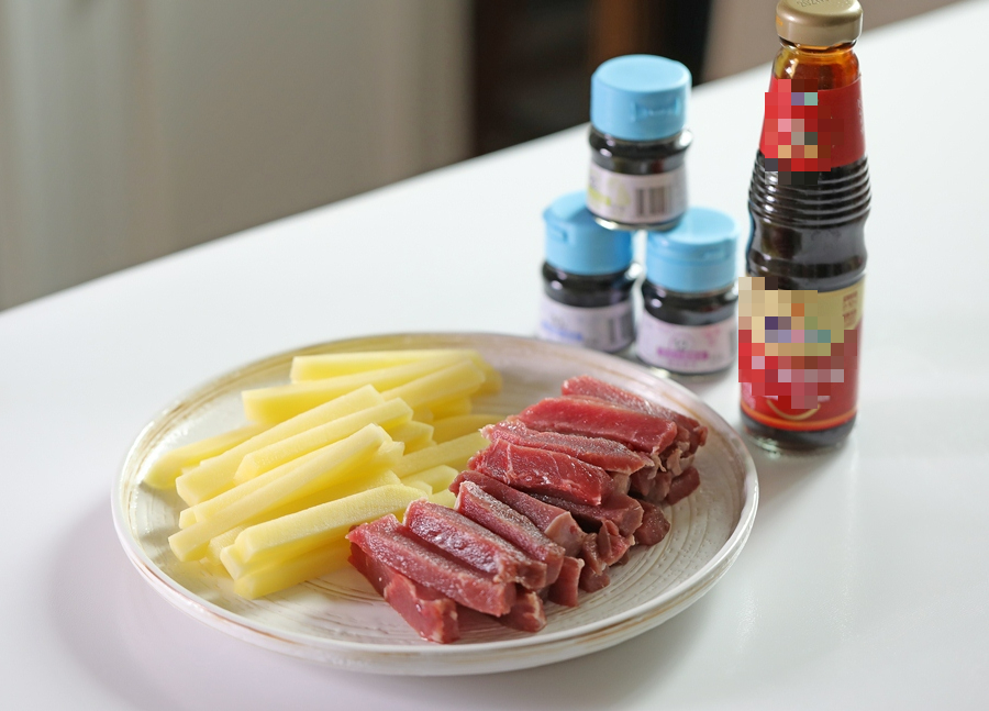 Bí quyết xào thịt bò mềm ngon "không trượt phát nào" hóa ra lại đơn giản đến thế! - Ảnh 1.