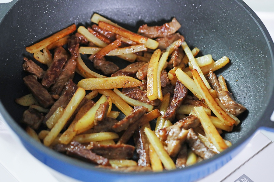 Bí quyết xào thịt bò mềm ngon "không trượt phát nào" hóa ra lại đơn giản đến thế! - Ảnh 4.